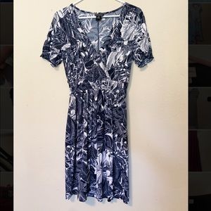 Women’s dress
